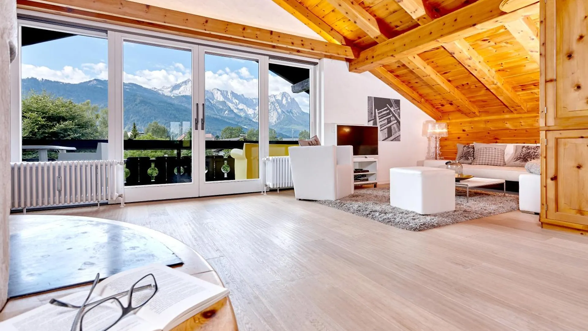 Apartment Livingroom Garmisch-Partenkirchen