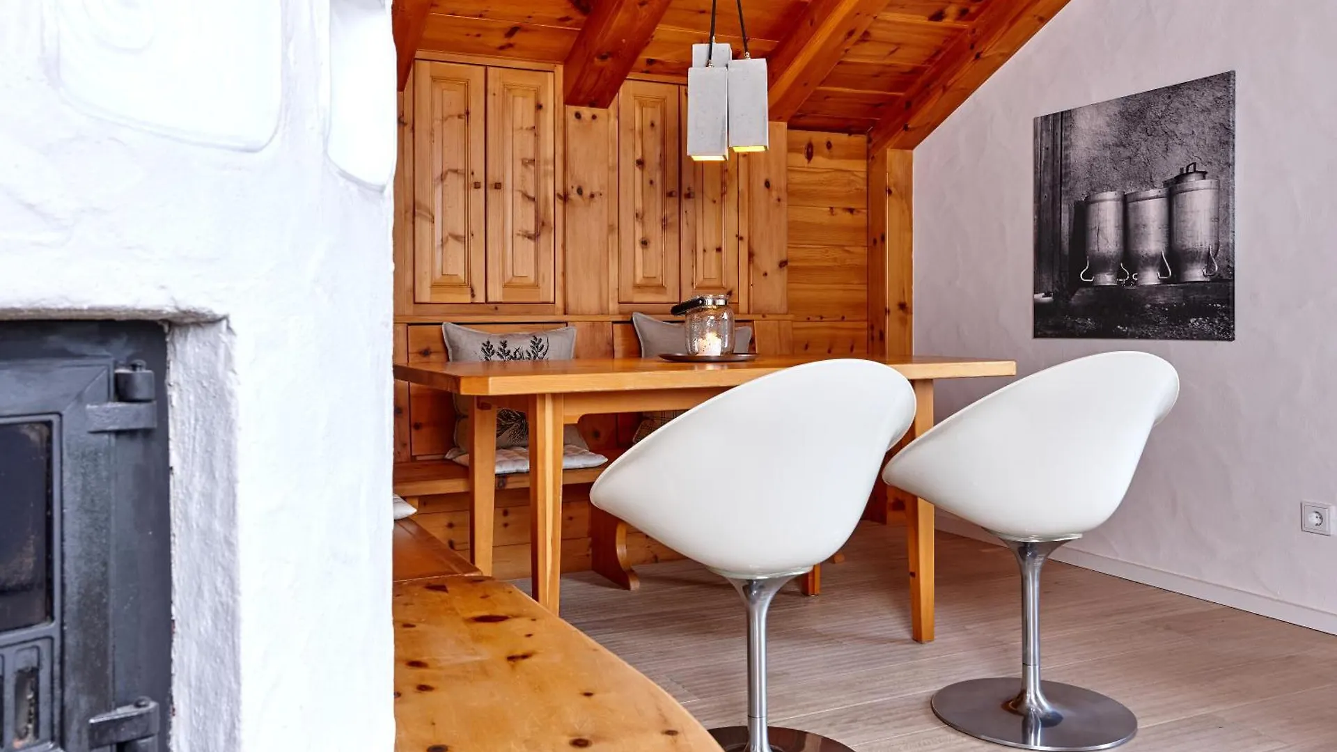 Livingroom Garmisch-Partenkirchen 0*,  Germany